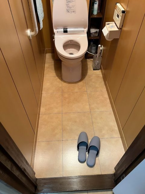 トイレ　施工前